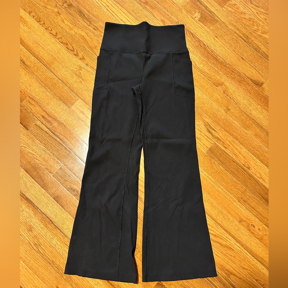 Athleta Classic Black Pullover